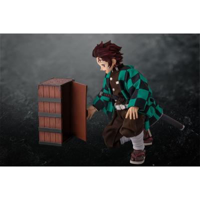 Demon Slayer: Kimetsu no Yaiba Estatua 1/6 Tanjiro Kamado 20 cm