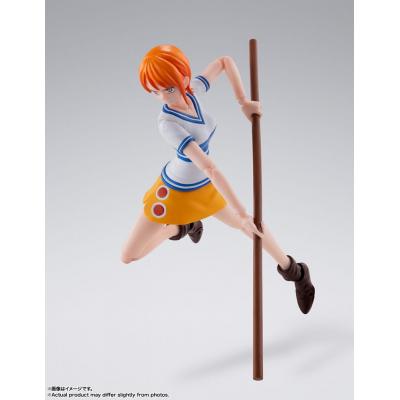 One Piece Figura S.H. Figuarts Nami Romance Dawn 14 cm