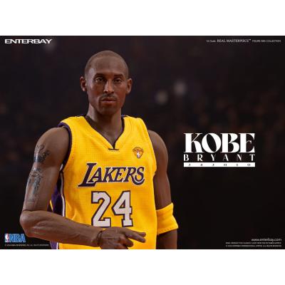 NBA Collection Figura Real Masterpiece 1/6 Kobe Bryant 242010 Limited Edtition 30 cm