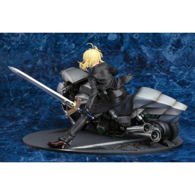 Fate/Zero Estatua 1/8 Saber & Saber Motored Cuirassier (re-run) 16 cm