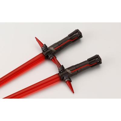 Star Wars Episode VII palillos sable laser Kylo Ren