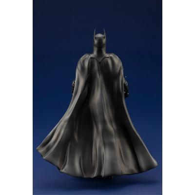 DC Comics Estatua PVC ARTFX 1/6 The Flash Movie Batman 34 cm