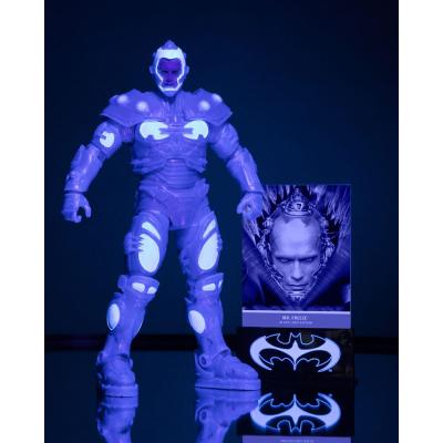 Batman & Robin DC Multiverse Figura Mr. Freeze (Black Light Edition) (Gold Label) 18 cm