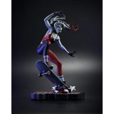 DC Direct Estatua 1/10 Harley Quinn: Red, White & Black Harley Quinn by Ivan Tao 20 cm