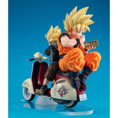 Dragonball Z 05 Desktop Real McCoy Diorama PVC Super Saiyan Son Goku & Super Saiyan Son Gohan & Motorbike 16 cm