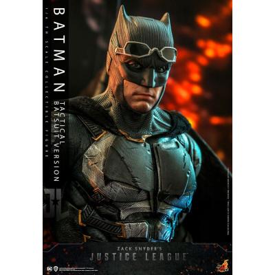 Zack Snyder`s Justice League Figura 1/6 Batman (Tactical Batsuit Version) 33 cm