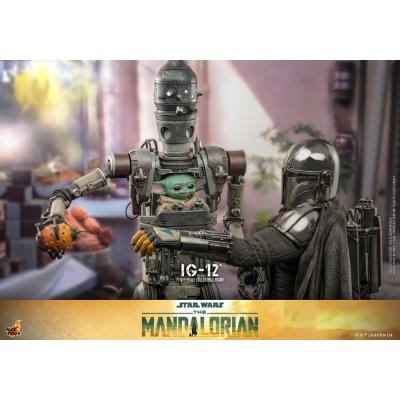 Star Wars: The Mandalorian Figura 1/6 IG-12 36 cm