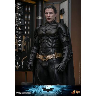 El caballero oscuro Figuras y Diorama Movie Masterpiece 1/6 Batman Armory with Bruce Wayne (2.0) 30 cm