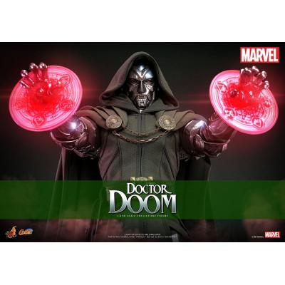 Marvel Figura Comic Masterpiece 1/6 Doctor Doom 33 cm