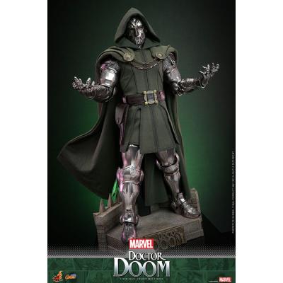 Marvel Figura Comic Masterpiece 1/6 Doctor Doom 33 cm