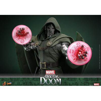 Marvel Figura Comic Masterpiece 1/6 Doctor Doom 33 cm