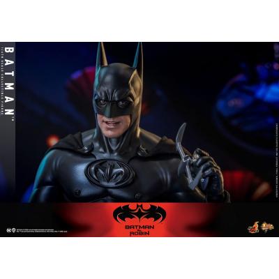 Batman y Robin Figura Movie Masterpiece 1/6 Batman 30 cm