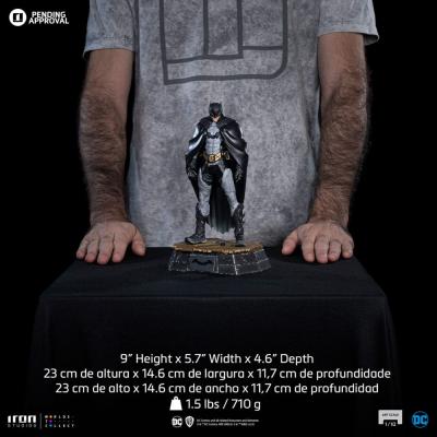 DC Comics Estatua 1/10 Art Scale Batman by Rafael Grampá 23 cm