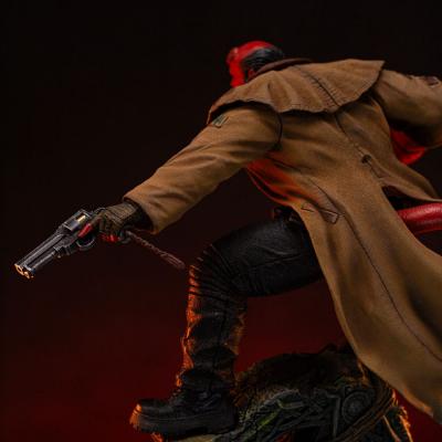 Hellboy 2 Estatua 1/10 BDS Art Scale Hellboy 34 cm