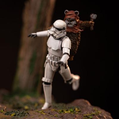 Star Wars Estatua 1/20 Demi Art Scale AT-ST and Chewbacca 53 cm