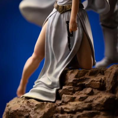 Star Wars Estatua 1/10 Deluxe Art Scale Luke and Leia 41 cm