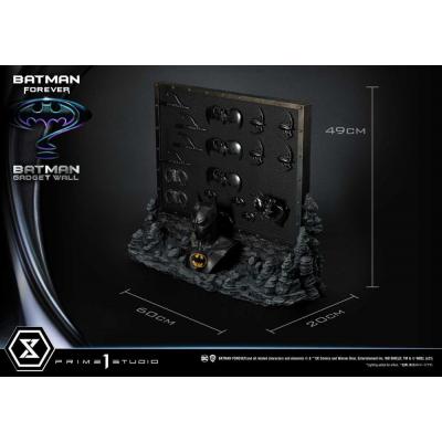 Batman Forever Diorama Museum Masterline Series 1/3 Batman Gadget Wall 49 cm