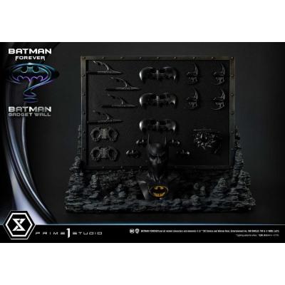 Batman Forever Diorama Museum Masterline Series 1/3 Batman Gadget Wall 49 cm
