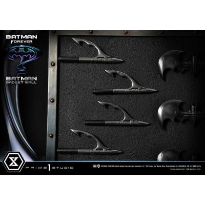 Batman Forever Diorama Museum Masterline Series 1/3 Batman Gadget Wall 49 cm