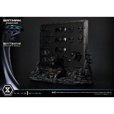 Batman Forever Diorama Museum Masterline Series 1/3 Batman Gadget Wall 49 cm