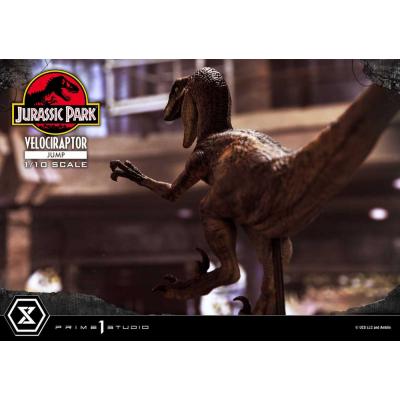 Jurassic Park Estatua Prime Collectibles 1/10 Velociraptor Jump 21 cm