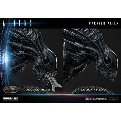 Aliens Premium Masterline Series Estatua Warrior Alien Deluxe Bonus Version 67 cm