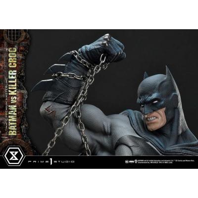 Batman Estatua Ultimate Premium Masterline Series Batman Versus Killer Croc 71 cm