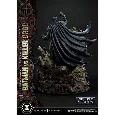 Batman Estatua Ultimate Premium Masterline Series Batman Versus Killer Croc Deluxe Version 71 cm