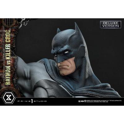 Batman Estatua Ultimate Premium Masterline Series Batman Versus Killer Croc Deluxe Version 71 cm