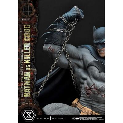 Batman Estatua Ultimate Premium Masterline Series Batman Versus Killer Croc Deluxe Version 71 cm