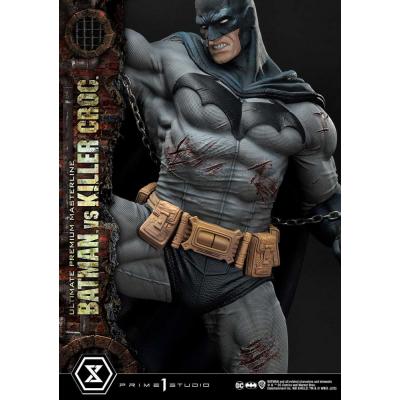 Batman Estatua Ultimate Premium Masterline Series Batman Versus Killer Croc Deluxe Version 71 cm