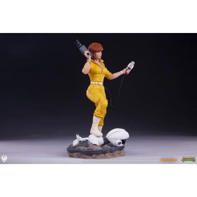 Tortugas Ninja Estatua Premier Series 1/4 April O'Neil 46 cm