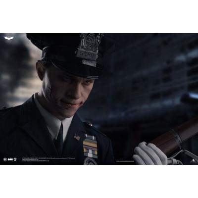 The Dark Knight Busto 1/1 The Joker (Police Uniform) 87 cm