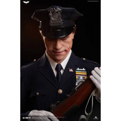 The Dark Knight Busto 1/1 The Joker (Police Uniform) 87 cm