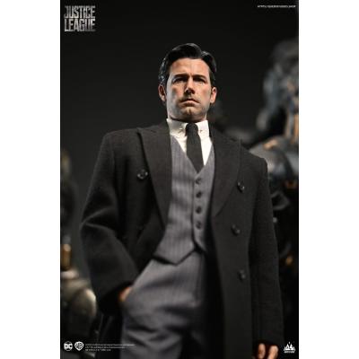 Justice League Estatua 1/4 Bruce Wayne (Ben Affleck) 51 cm