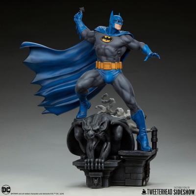 DC Comics Estatua 1/6 Batman (Retro Edition) 50 cm