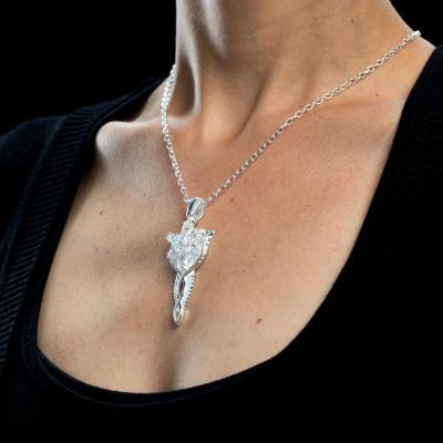 El Señor de los Anillos Réplica 1/1 Colgante & Collar de Arwen Evenstar (Plata de ley)