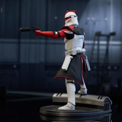 Star Wars: The Clone Wars Estatua Premier Collection 1/7 Captain Fordo 28 cm