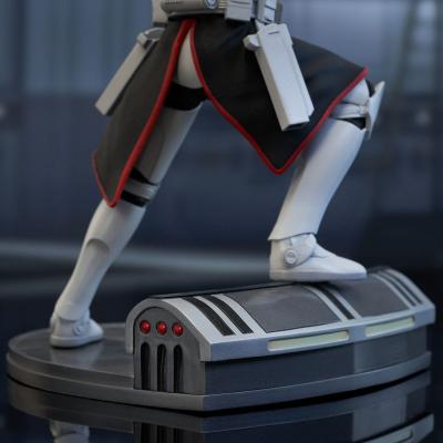 Star Wars: The Clone Wars Estatua Premier Collection 1/7 Captain Fordo 28 cm