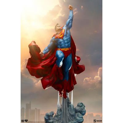 DC Comics Estatua Premium Format Superman 84 cm