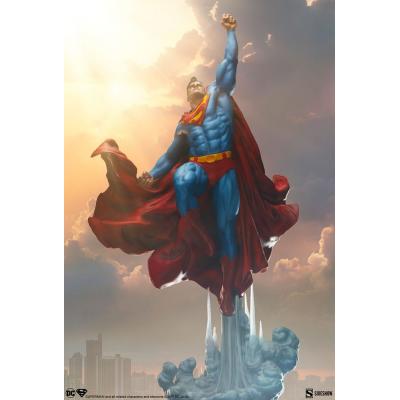DC Comics Estatua Premium Format Superman 84 cm