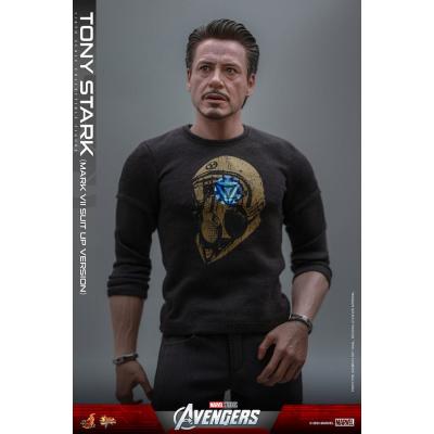 Los Vengadores Figura Movie Masterpiece 1/6 Tony Stark (Mark VII Suit-Up Version) 31 cm