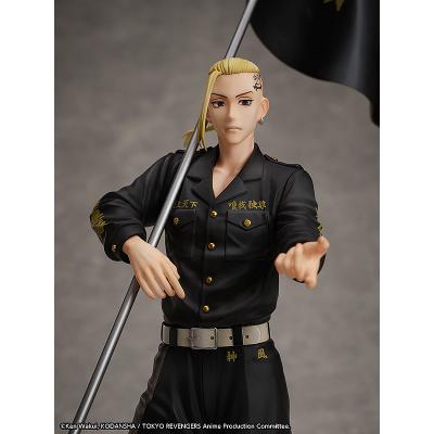 Tokyo Revengers Set de Estatua y Anillo PVC 1/8 Ken Ryuguji 30 cm - talla de anillo 13