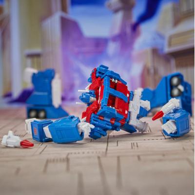 The Transformers: The Movie Generations Studio Series Commander Class Figura 86-21 Ultra Magnus 24 cm