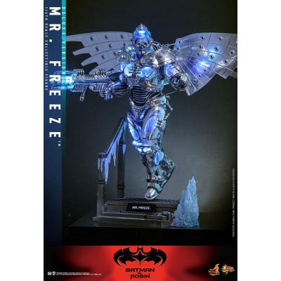 Batman y Robin Figura Movie Masterpiece 1/6 Mr. Freeze Deluxe Version 33 cm