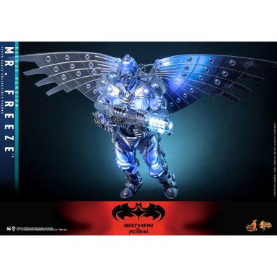 Batman y Robin Figura Movie Masterpiece 1/6 Mr. Freeze Deluxe Version 33 cm