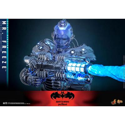 Batman y Robin Figura Movie Masterpiece 1/6 Mr. Freeze Deluxe Version 33 cm