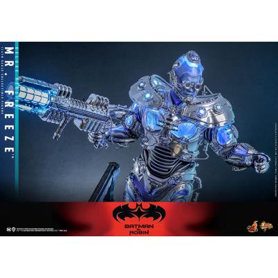 Batman y Robin Figura Movie Masterpiece 1/6 Mr. Freeze Deluxe Version 33 cm