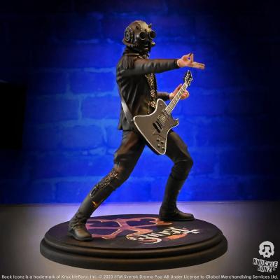Ghost Estatua Rock Iconz 1/9 Nameless Ghoul II (Black Guitar) 22 cm