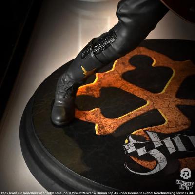 Ghost Estatua Rock Iconz 1/9 Nameless Ghoul II (Black Guitar) 22 cm
